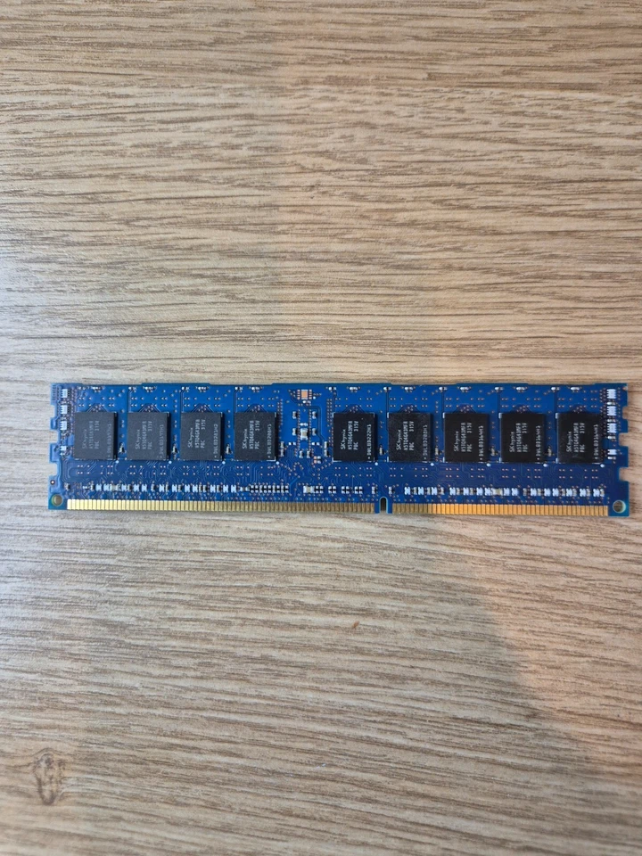 647651-081 ORIGINALE HP 8GB (1X8GB) 1RX4 PC3-12800R DDR3 Server Memory 647899... - Immagine 2 di 4