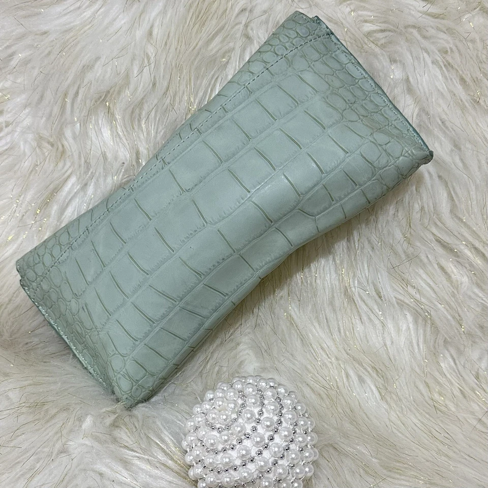 Бумажник To Go матовый аллигатор банан Республика - Изображение 2 из 4