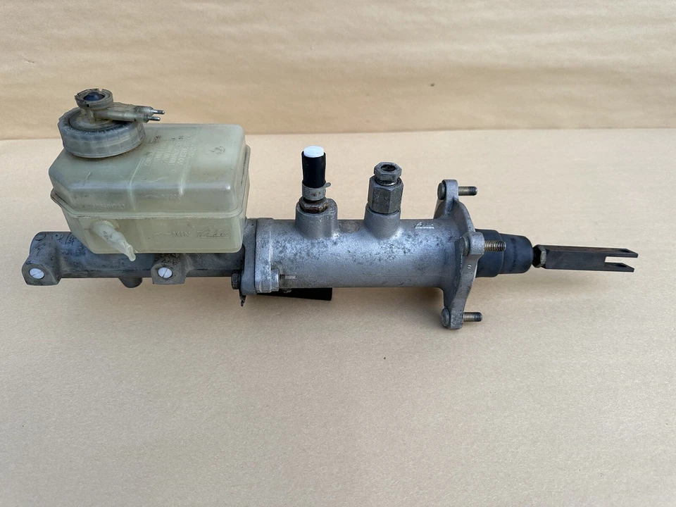 BMW E32 750IL V12 1988-1995 OEM cilindro maestro de freno eléctrico con unidad servo Foto 2 de 4