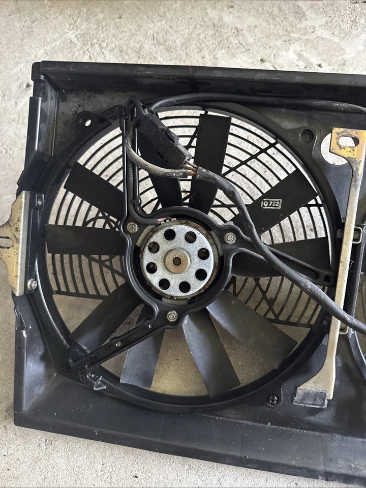 93-02 Mercedes R129 SL320 SL500 Radiador Ventilador Motor 1295051055 OEM Foto 2 de 4