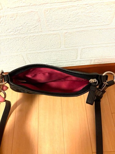 COACH Black Leather Shoulder Bag for Long Wallet & Smartphone, Used, DamagedeB - Picture 6 of 8