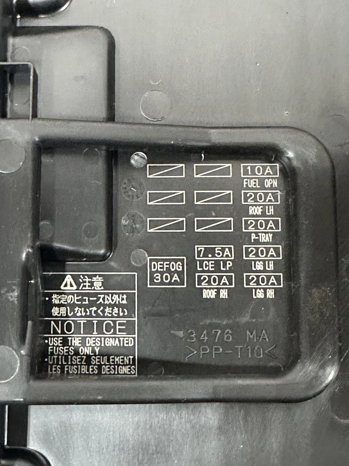 Caja relé fusibles maletero Lexus SC430 2002 2003 2004 2005 2006 82670-24092 Foto 4 de 4