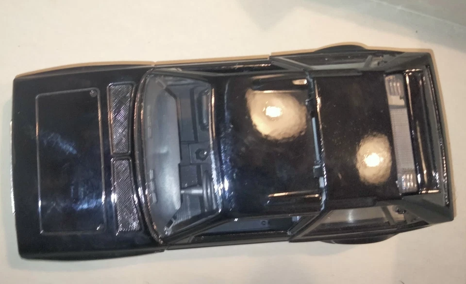 Lancia Delta S4 Burago metal kit 1/24 - Immagine 2 di 4