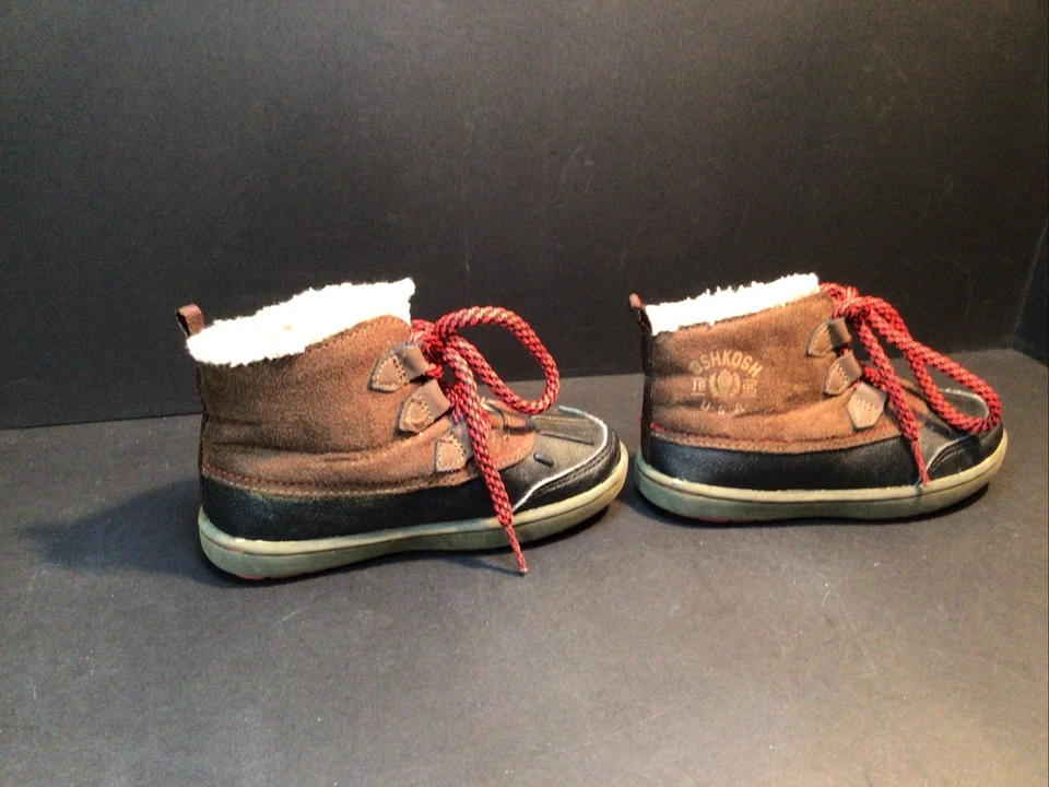 BOTAS ALTAS DIFUSAS FORRADAS OSHKOSH SHERPA Talla 10 Niños Niñas Unisex Foto 4 de 4