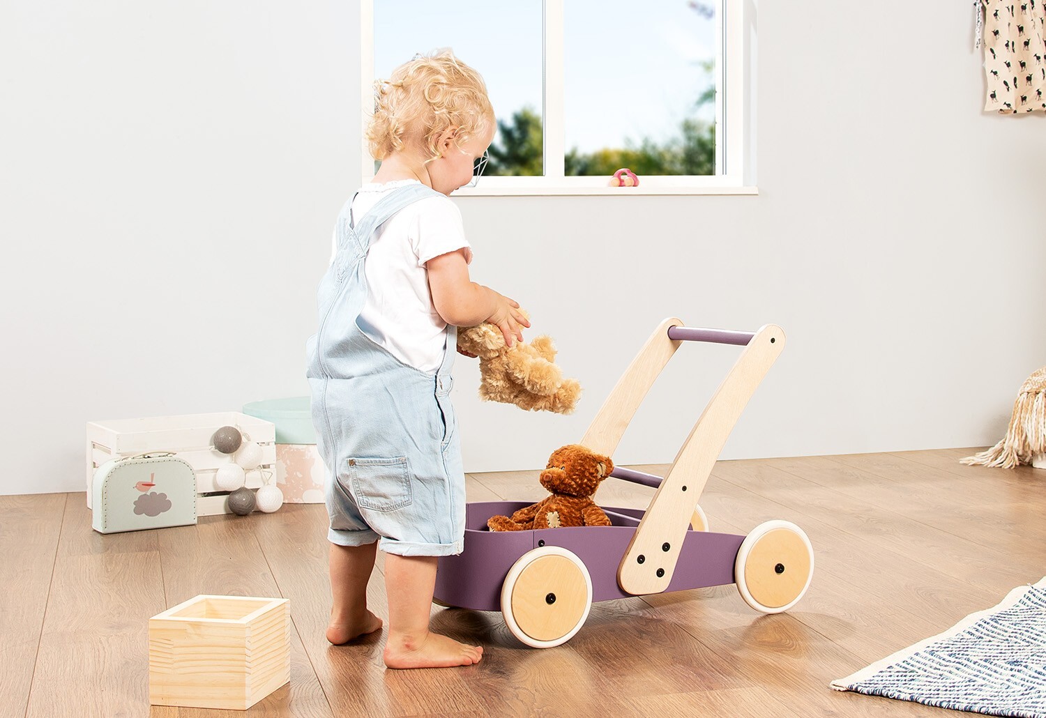 Chariot de marche mûre Fiete en bois neuf jouet d'éveil premier âge motricité