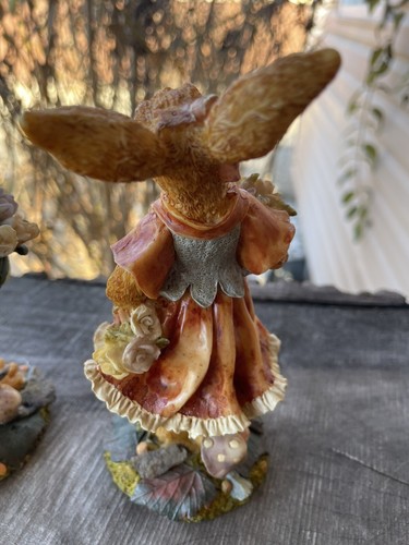 Pair Of Gerson Intl. Spring/Easter Bunny Rabbit Figurines-Mr &Mrs Florals-Grapes - Picture 4 of 11