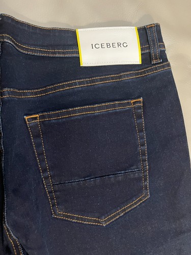 Iceberg x Disney Princess Sequins Jeans - Made in Italy - Size 33 - MRSP$700 - Picture 8 of 9