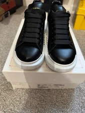 Alexander MCQueens Black preowned