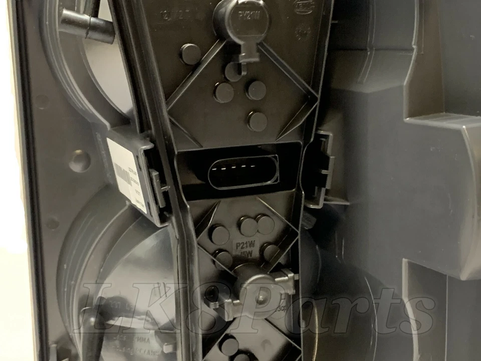 Land Rover Range Rover L322 2006-2009 lanterna traseira traseira lateral do motorista nova - Imagem 3 de 4