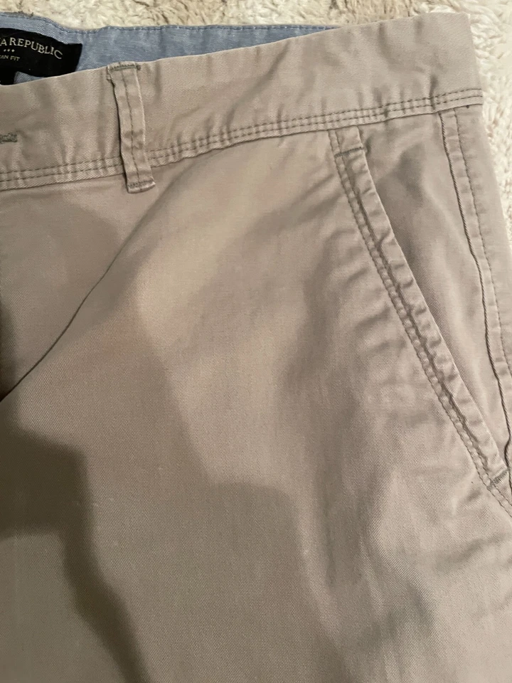 Banana Republic Ryan Slim Straight-Fit Womens Pants Size 6 gray cotton - Image 4 of 4