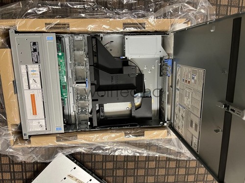 DELL EMC Poweredge R7415 R740 2.5" x 24 bay SFF chassis Backplane P1MJ3 2WVC1 - Picture 19 of 21