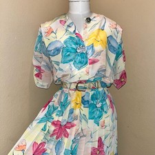 Leslie Belle Petite Floral Collared Button Front Belted Shirt Dress