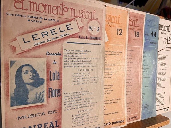 Lote 5 Partituras El Momento Musical — Canciones de Lola Flores, Pepe Blanco etc