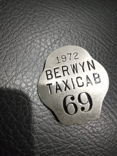 1972 Berwyn Illinois Taxi Cab Chauffeur Driver Badge