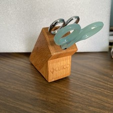 CUTCO 71 Embroidery Scissors W/ Storage Block