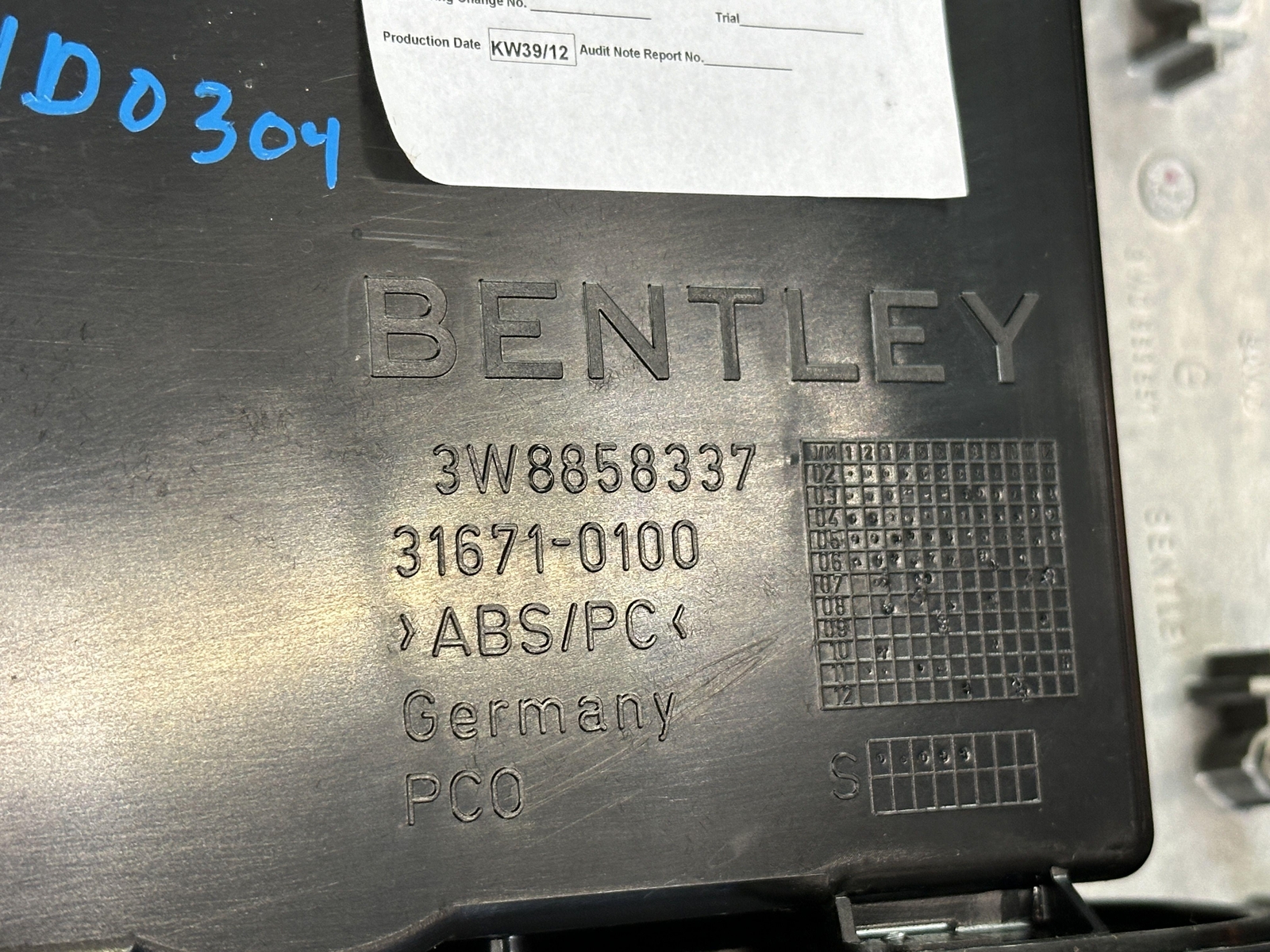 03-18 BENTLEY CONTINENTAL GT REAR FLOOR CONSOLE BLACK 3W8858337