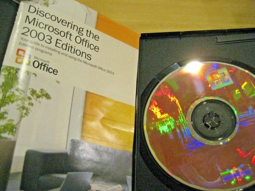 OFFICE 2003 CD DISK PC USER GUIDE MANUAL KEY Student Teacher Edition multi use - Picture 2 of 5