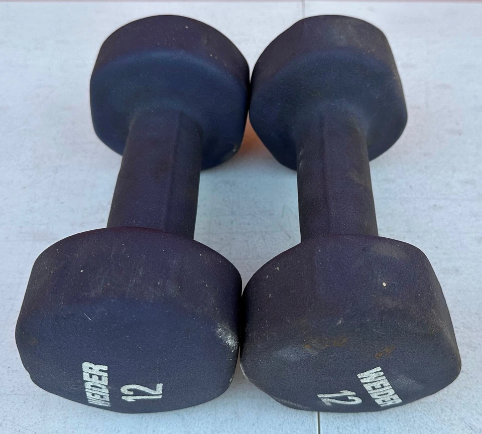 Par de mancuernas recubiertas de goma Weider de 12 lb, 24 lb en total Foto 3 de 4