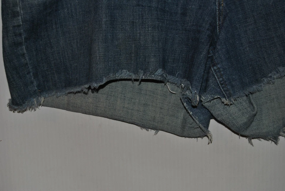 Women's AVENUE Denim Blue Jean Shorts Size 26 Embellished - Image 3 of 4