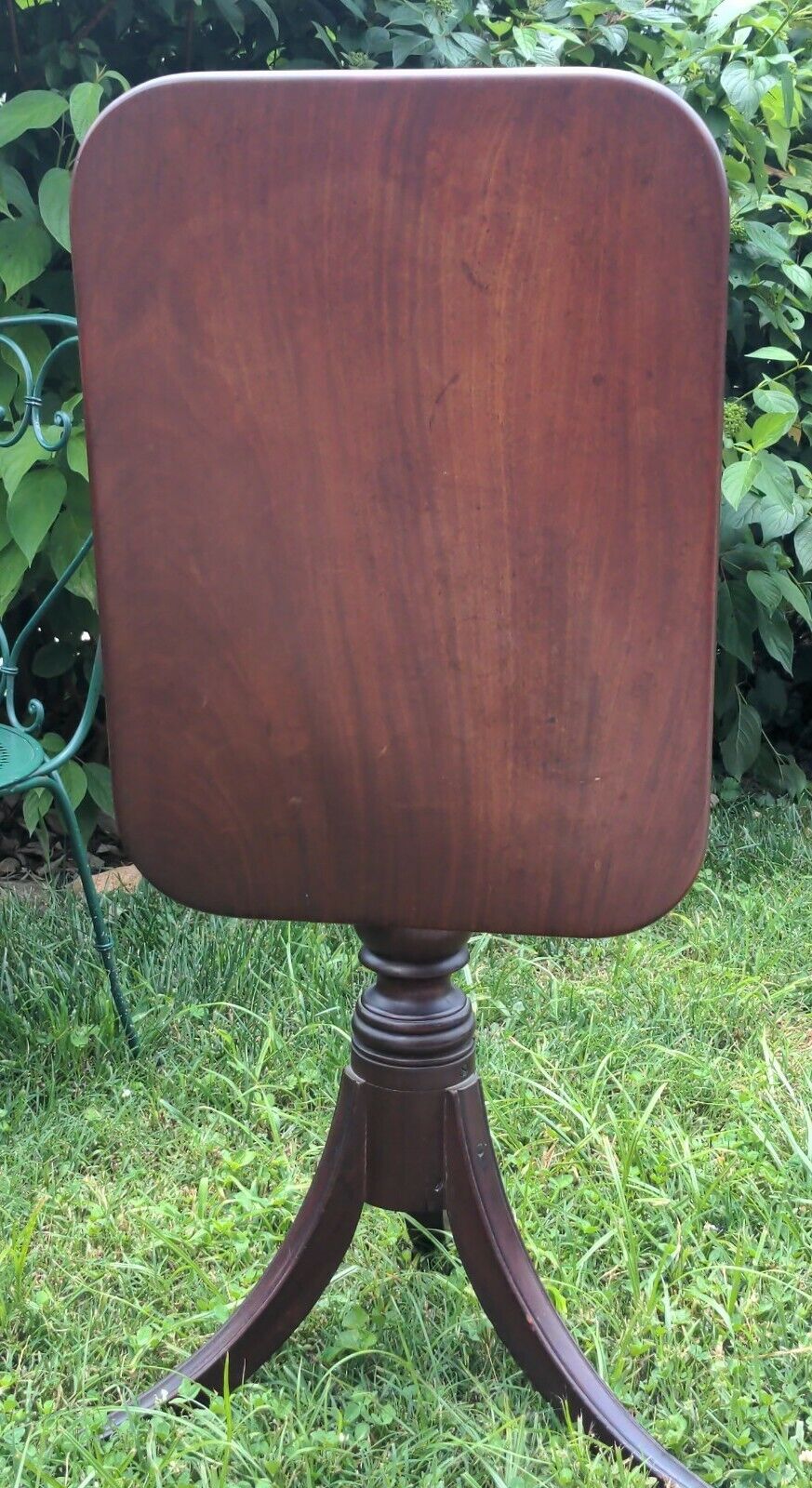 Antique Federal Tilt Top Candlestand Baltimore 19th Century Mahogany