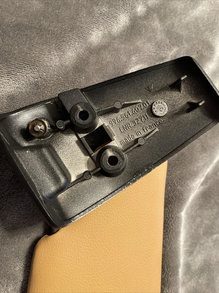 Porsche 911 4S convrt Left Sun Visor (used) beige 997731031197E3 - Изображение 4 из 4