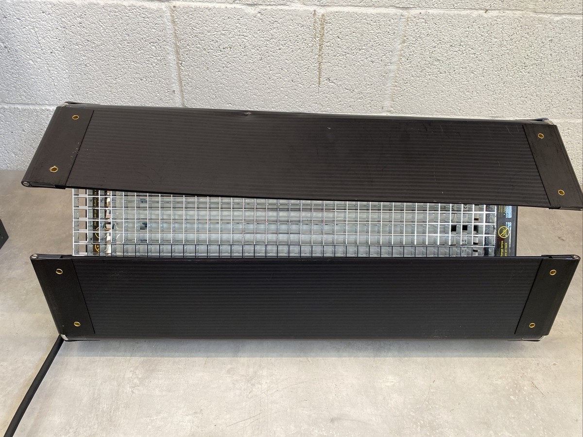 Kino Flo Kino Diva-lite 400 Universal Fluorescent Light Fixture