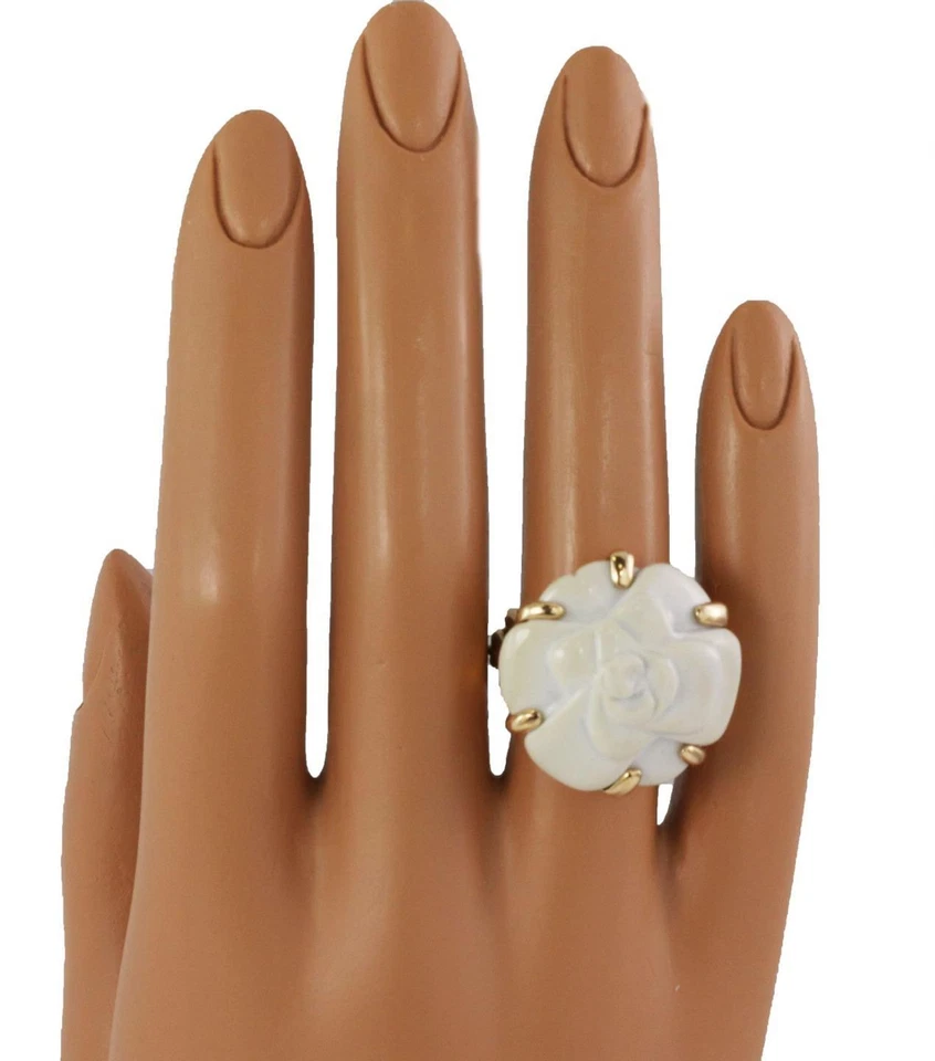 Chanel Camellia Carved White Agate Flower 18k Yellow Gold Ring Size 4.75 - Image 2 of 4