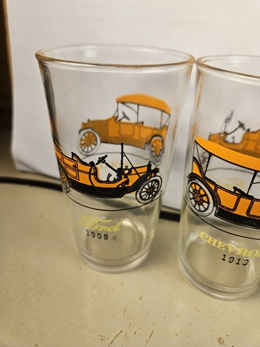Vintage set 4 Anchor Hocking Collectible Antique Cars clear Glasses multicolor - Picture 3 of 10