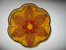 Anchor Hocking Gold Amber Glass Pebble Leaf Bowl 1960s Star leaf Design