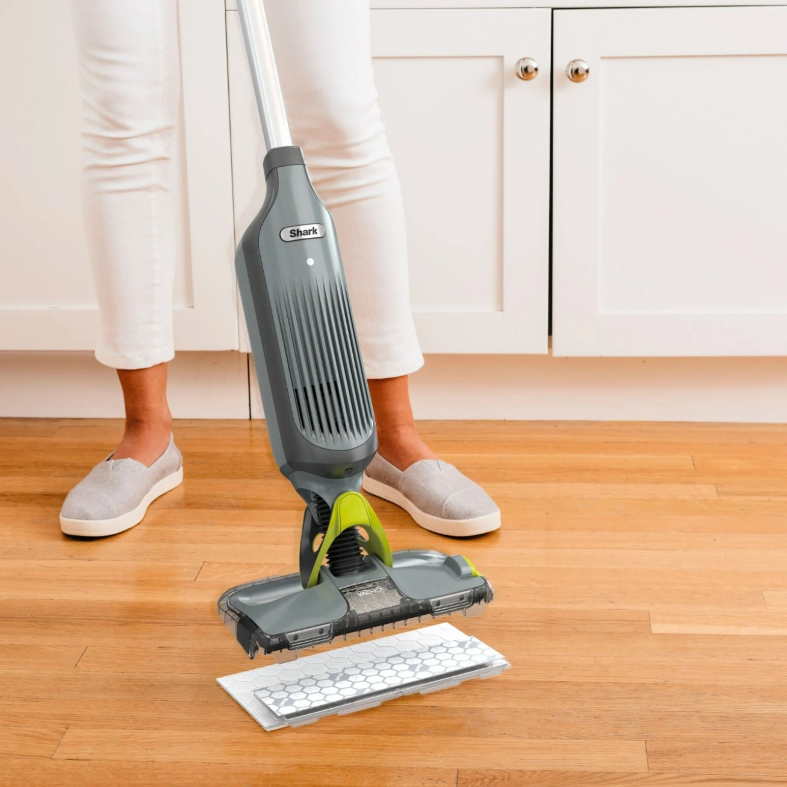 Shark VACMOP&trade; Disposable Hard Floor Vacuum and Mop Pad Refills 16 CT, VMP16