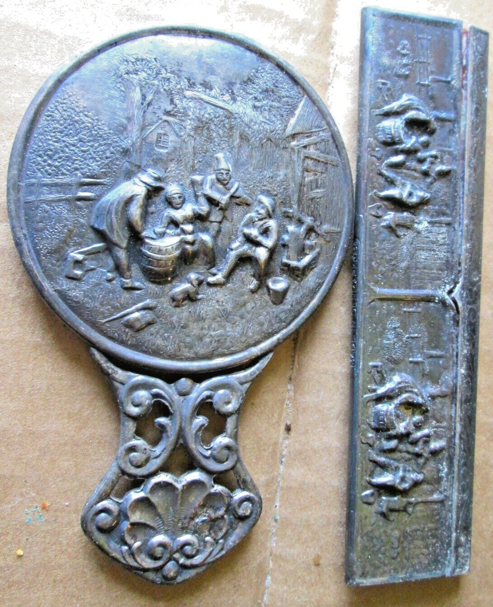 ANTIQUE SILVERPLATE MIRROR&COMB SET 