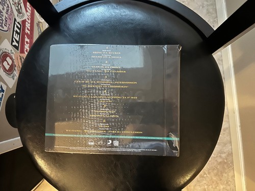 ENTER THE WU-TANG (36 CHAMBERS) (DELUXE 7" CASEBOOK) WU TANG BRAND NEW - Picture 2 of 14