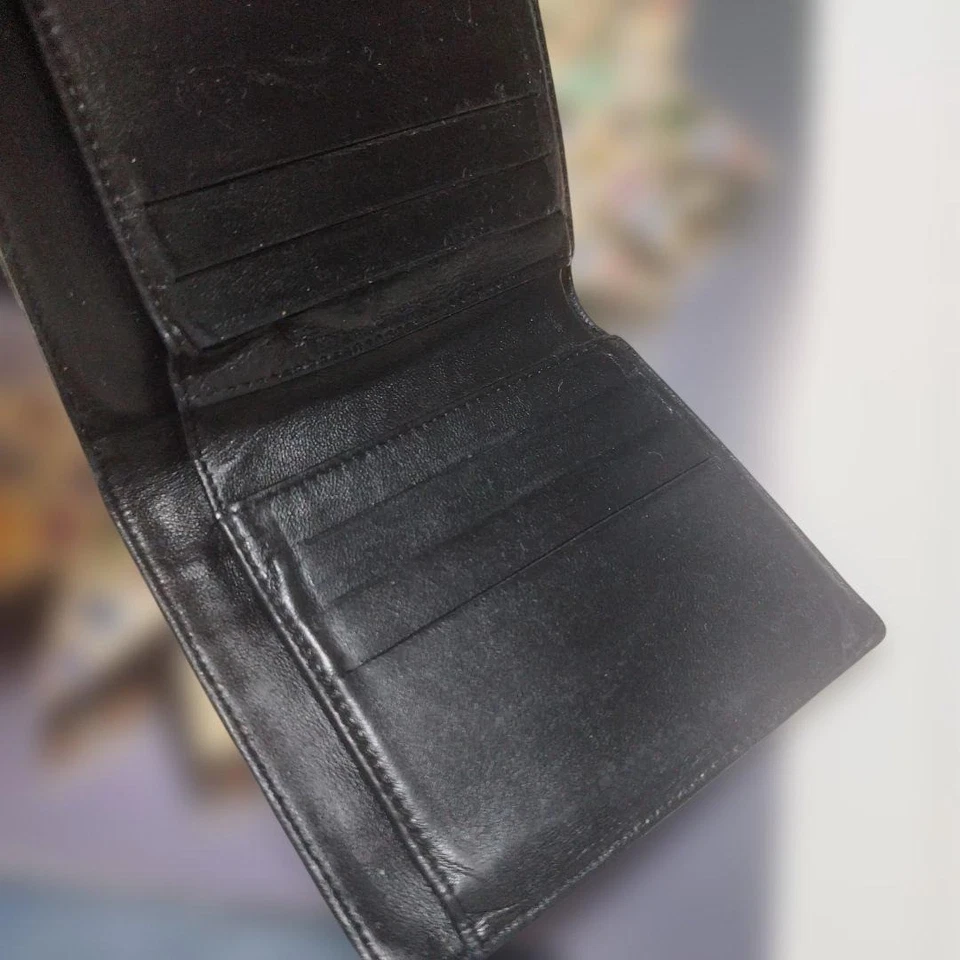 CHANEL Black Caviar Leather Compact Wallet Crossbody Shoulder Chain Bag Used - Image 4 of 4