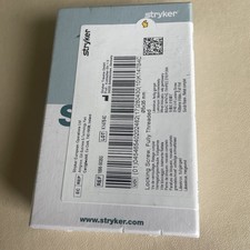 Stryker Locking Screw Fully Threaded 5×35mm Ref: 1896-5035S (Exp: 04/2028)