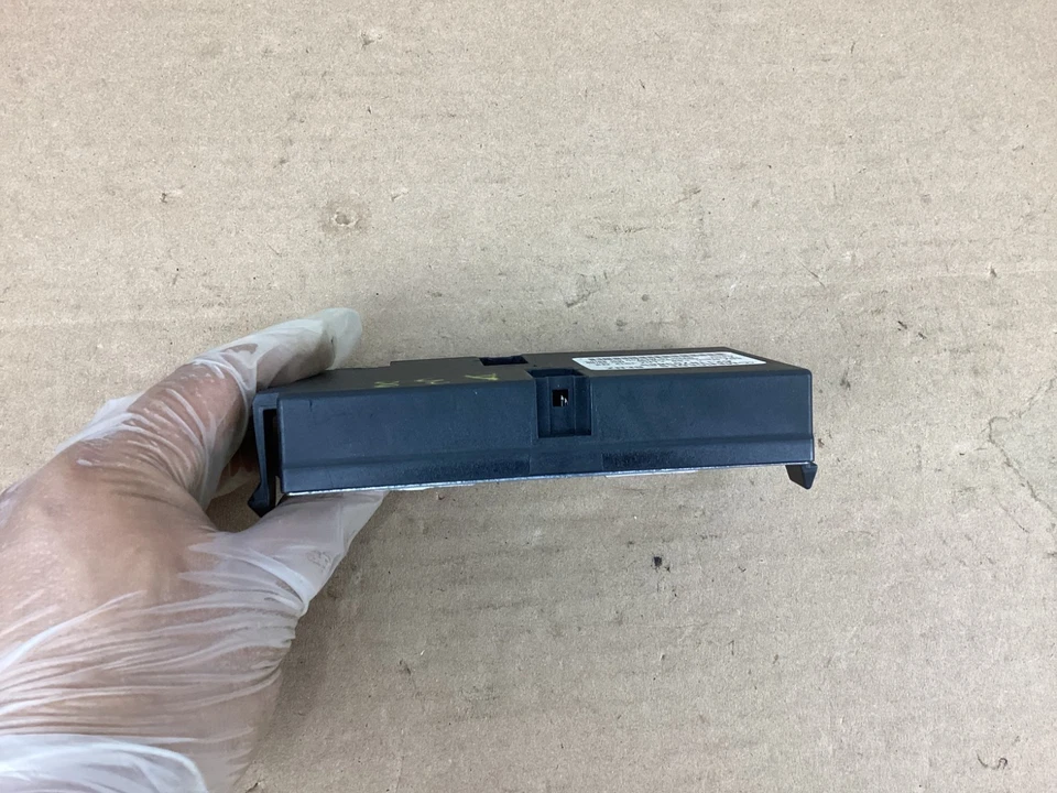 2007-2012 Mercedes Benz GL450 Rear Heated Seat Control Module A2118703885 OEM - Image 4 of 4