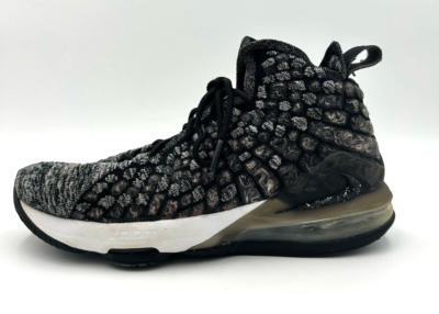 Nike LeBron 17 In The Arena Oreo Basketball Shoes Black White Men\'s 11 Nike LeBron 17 In The Arena Oreo Men main image 4