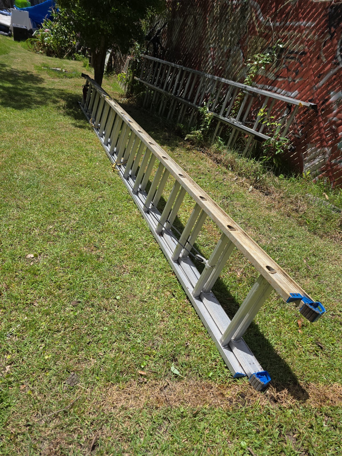 Werner D1532-2 Craft-Master Type I Aluminum Extension Ladder 32 ft