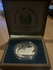 Singapore 1976 Ten Dollars Silver Proof Coin in Presentation Case