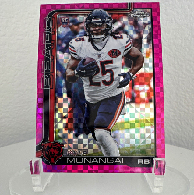 2025 Topps Chrome Pink X-Fractor Kyle Monangai Chicago Bears RC