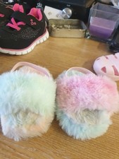 BABY GIRL Pastel Rainbow Colour Fluffy Sliders Size 2