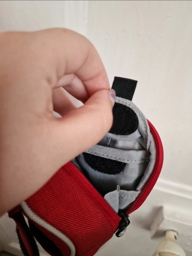New Red Crumpler Bag for Cameras and Small Devices Electronics Bag Travel Bag - Picture 10 of 11
