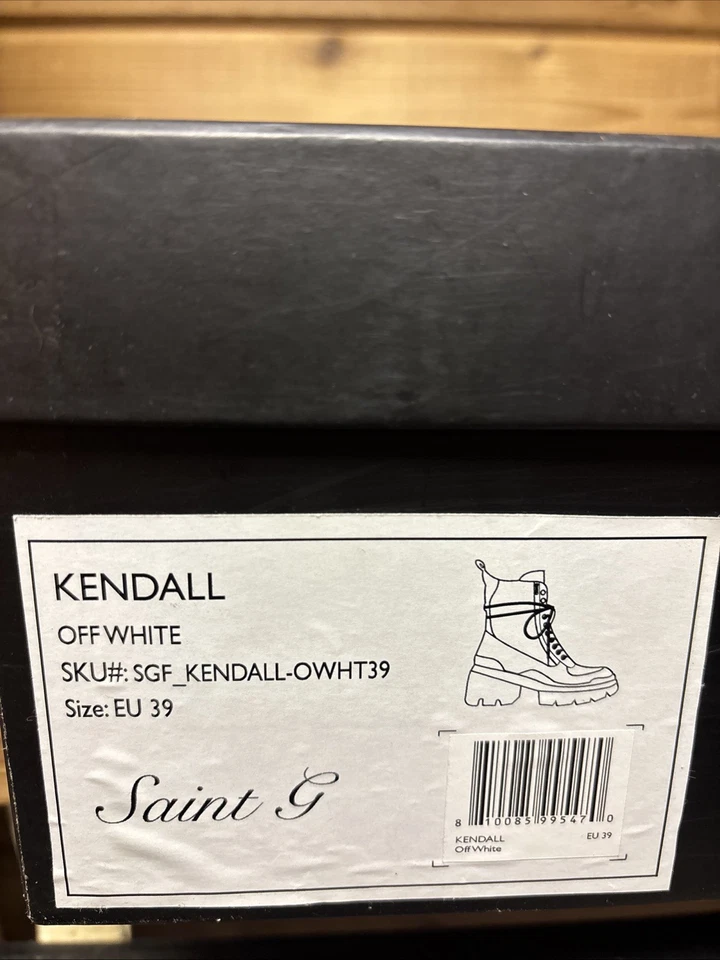 BOTAS DE COMBATE SAINT G CUERO NEGRO TACHONADO MUJER TALLA 39/US 9 M Foto 2 de 4