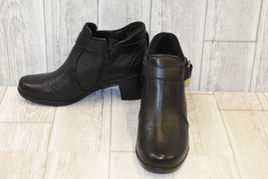 naturalizer elisa bootie