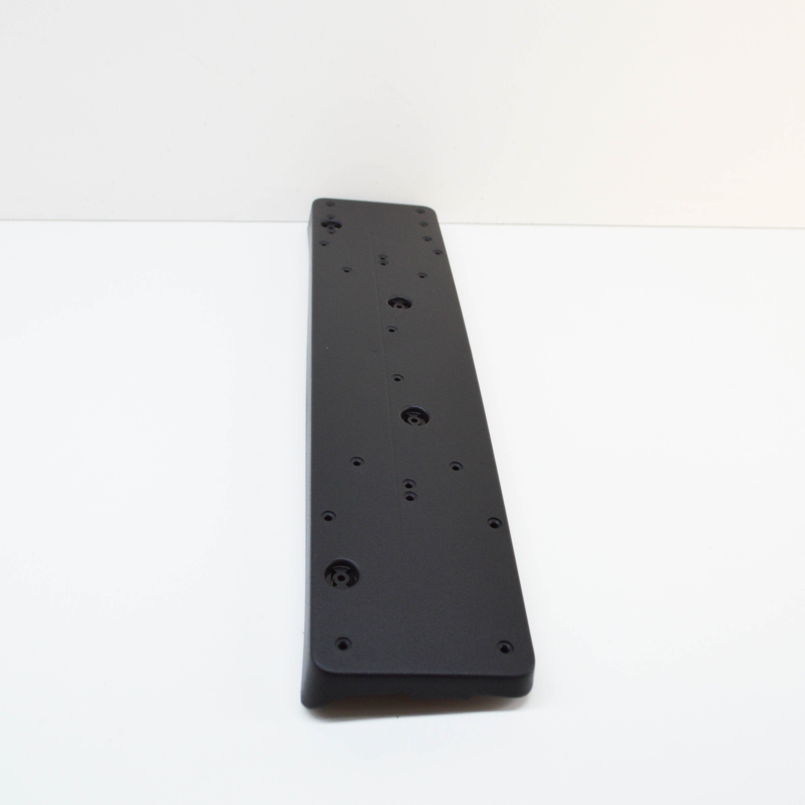 NEW MERCEDES-BENZ GLS X167 FRONT LICENCE PLATE HOLDER A1678800001 