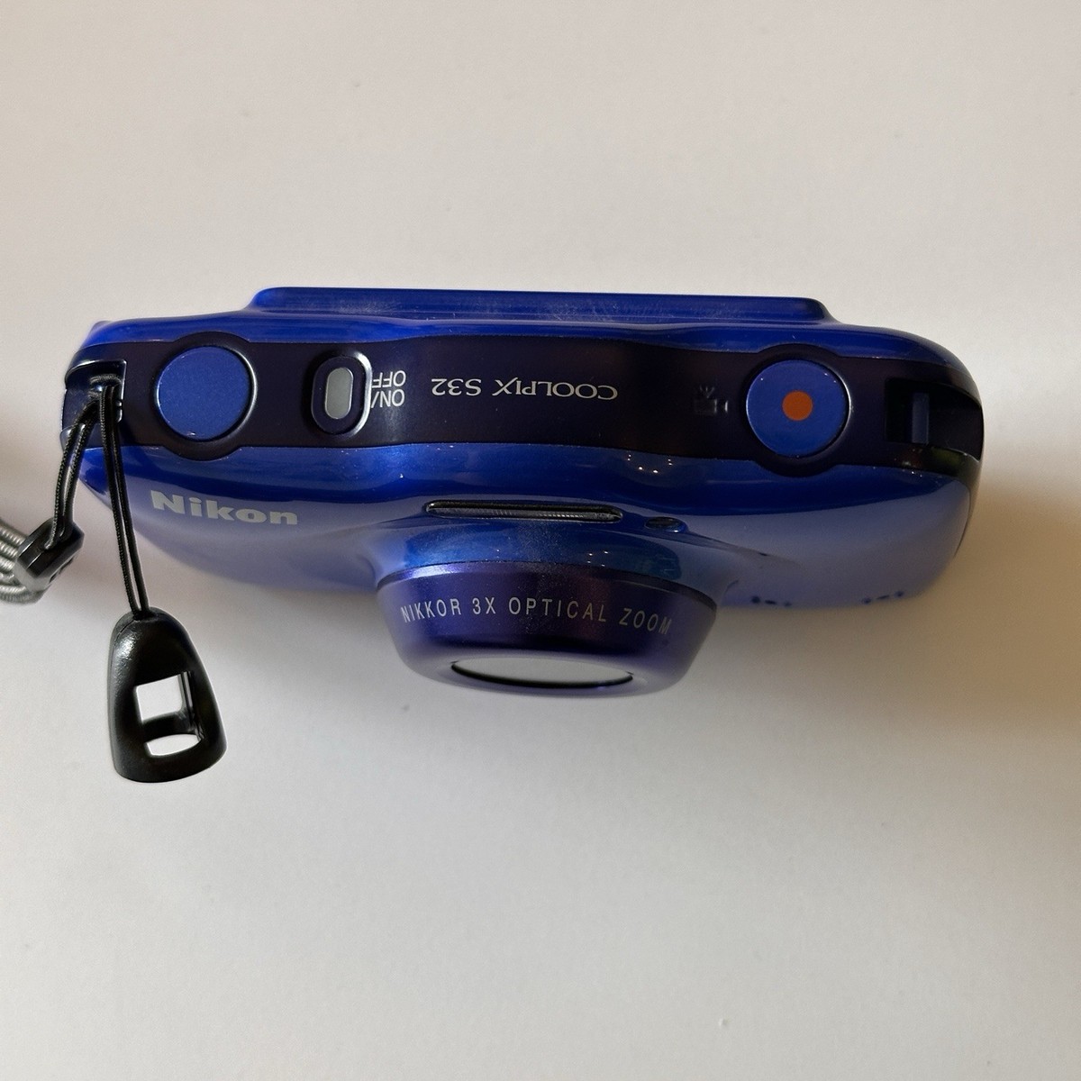 Nikon Coolpix S32 Waterproof Compact Digital Camera Blue Excellent