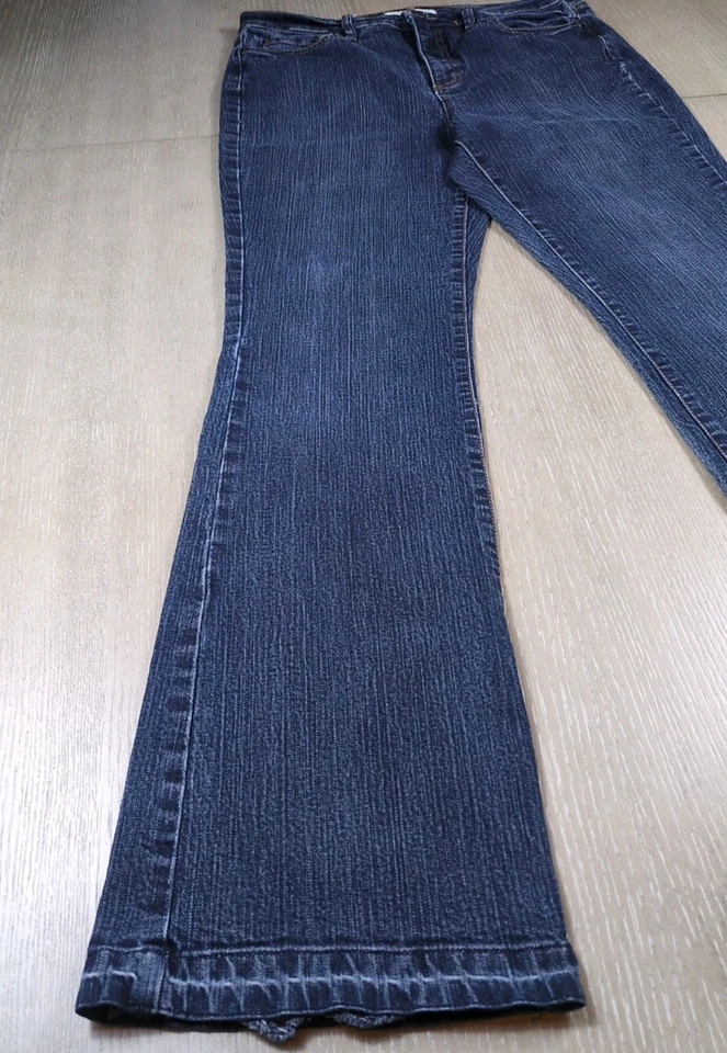 Jeanstar Womens Size 12 Bootcut Med Wash Blue Jeans Denim Mid Rise Cotton Blend - Image 3 of 4