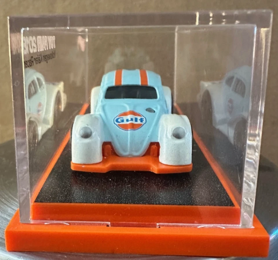 Hot Wheels 2018 Toy Fair Gulf Volkswagen Kafer Racer RARE - Image 4 of 4