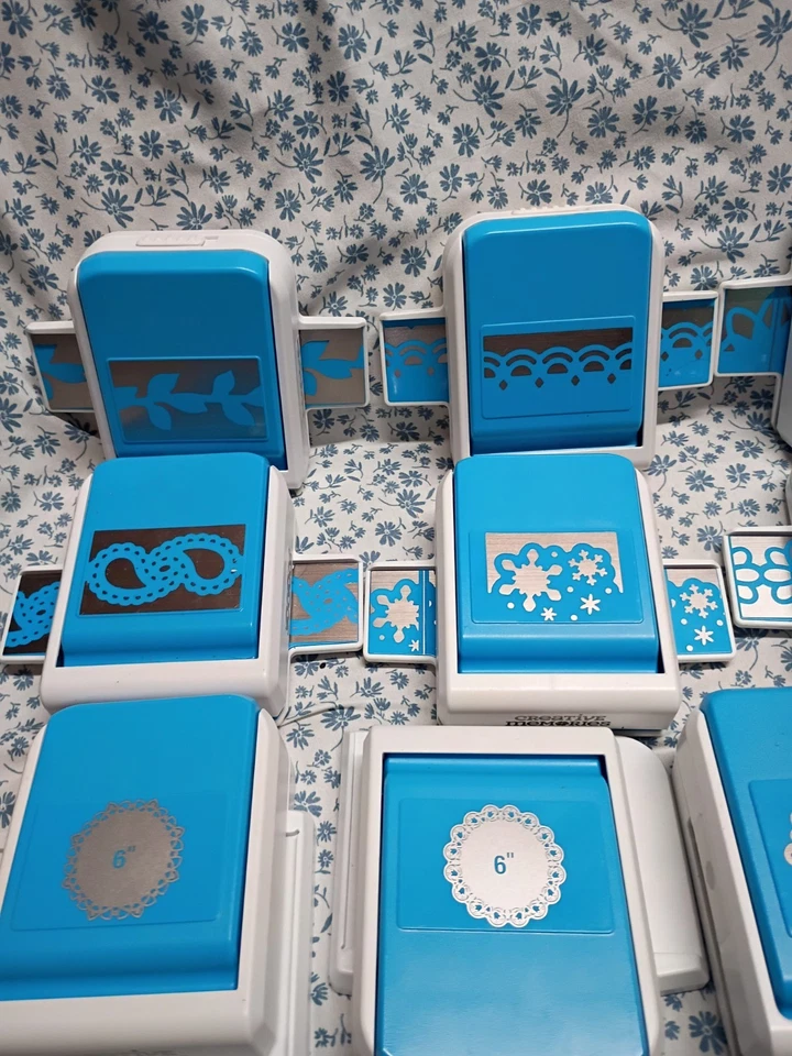 Lote de 26 Punzones de Papel Decorativos Recuerdos Creativos Álbum de Recortes Ver Fotos Foto 3 de 4