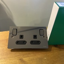 1no Schneider Ultimate Black Nickel 13amp Double Socket with Black Insert