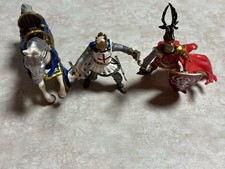 Vintage Papo Medieval Horses Knights Soldiers Figures Toys LOT Castle